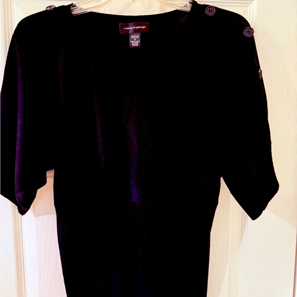 Cable & Gauge Black Crew Neck Sweater